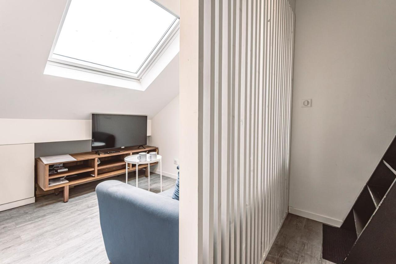 Le Coquet Logement Climatise Face A La Cathedrale - 3G Reims Exterior photo