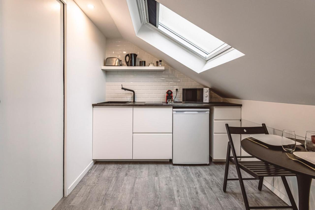 Le Coquet Logement Climatise Face A La Cathedrale - 3G Reims Exterior photo