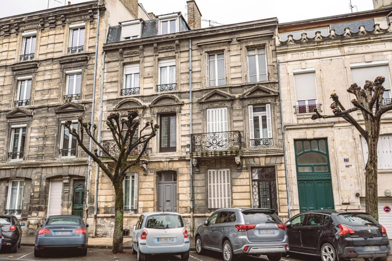 Le Coquet Logement Climatise Face A La Cathedrale - 3G Reims Exterior photo